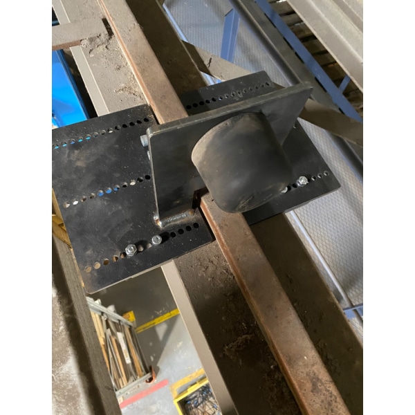 Paire de butoirs amovibles pour pont posé prévu pour carré de 40 x 40mm